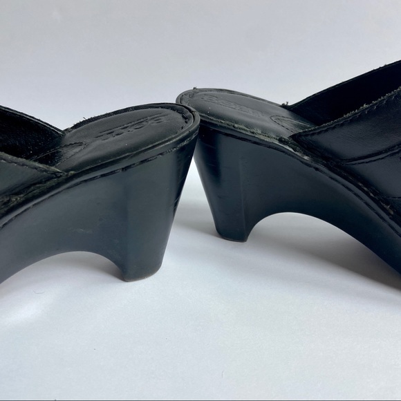 BORN BLACK HEELED LEATHER CLOGS W/ STRAP SIZE 7 - Picture 12 of 14